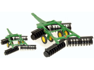 SonderangebotRestpostenJohn Deere Scheibenpflug( alter Preis 14-95 € )