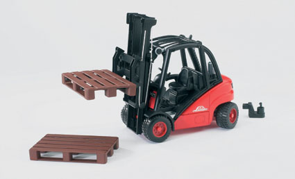 Linde Gabelstapler H30D mit Anhängekupplung und 1 Palette