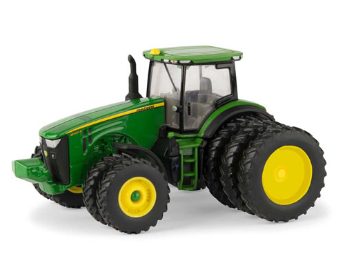 RestpostenJohn Deere 8400R mit Drillingsbereifung hinten und Zwillingsbereifung vorne