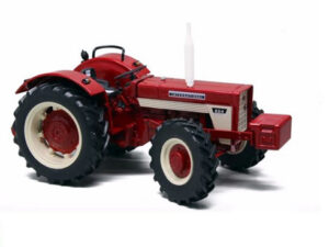 IH 824 - Allrad -