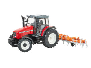 Massey Ferguson 6290 mit Klappkultivator
