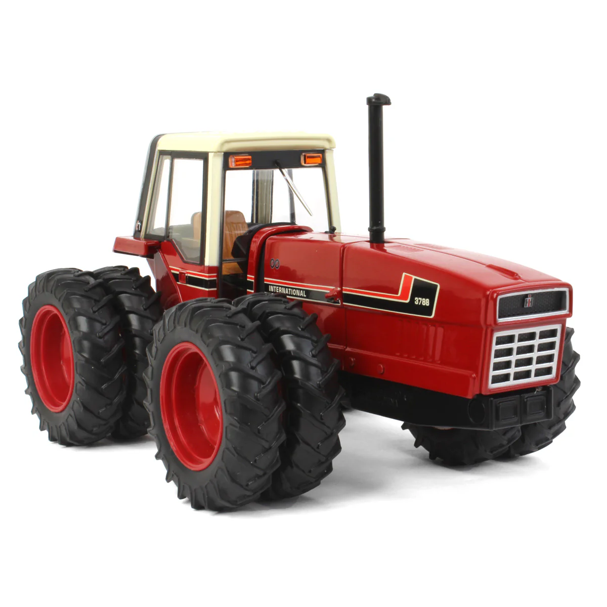 International Harvester 3788 2+2mit Zwillingsbereifung – Bild 2