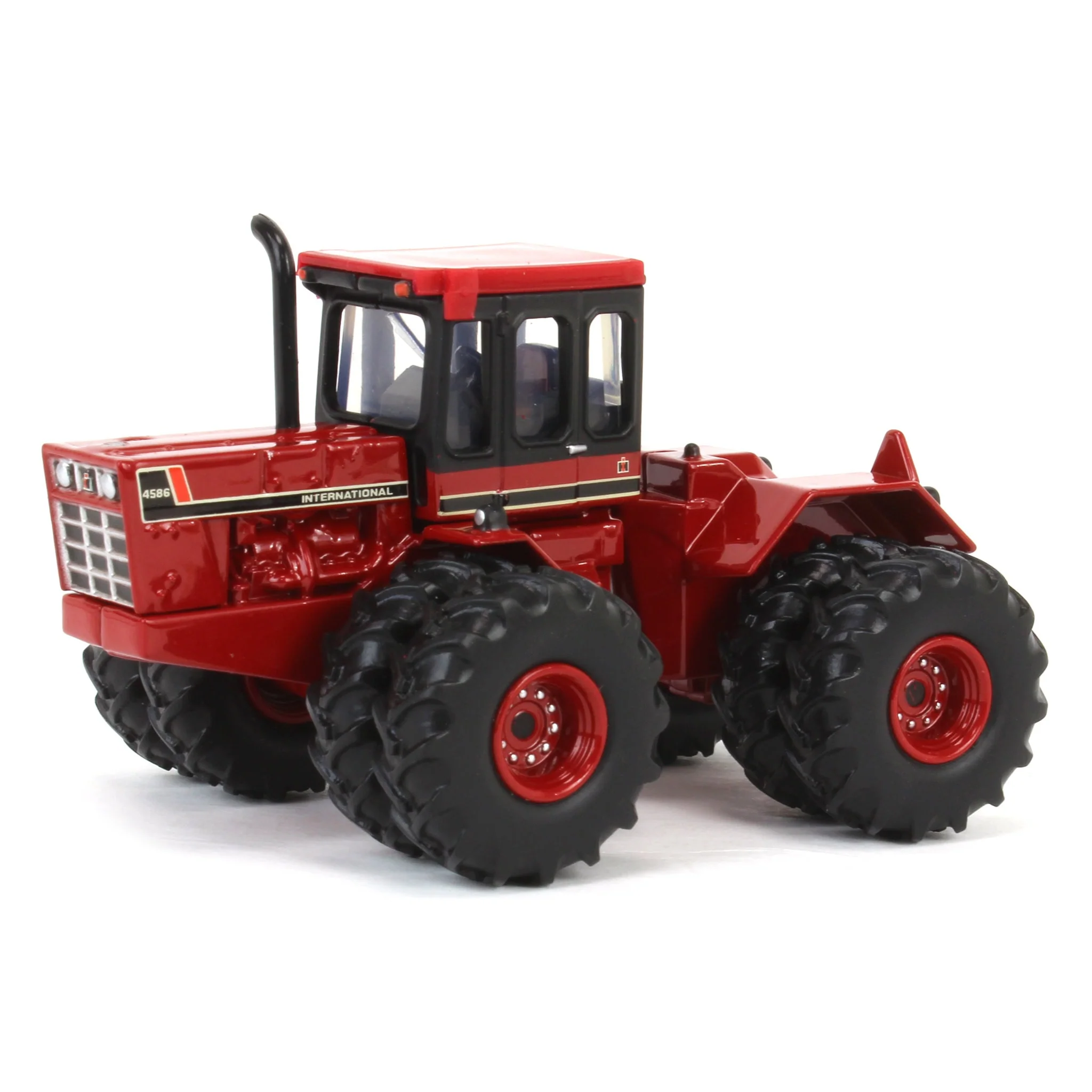 International Harvester 4586 mit Zwillingsbereifung- Ertl Prestige Collection -