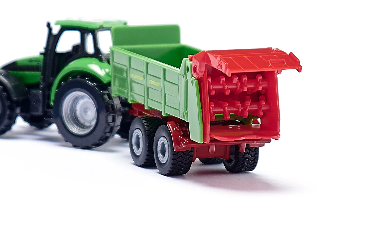 Deutz-Fahr Traktor mit Strautmann Universalstreuer – Bild 4